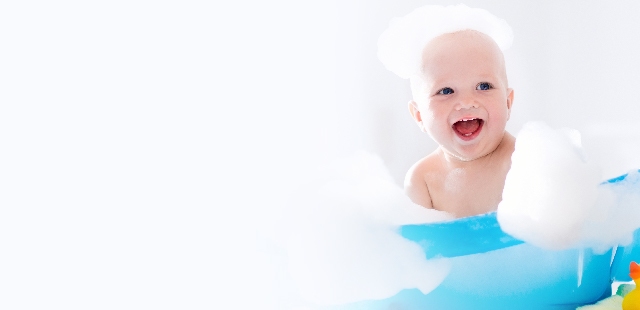Cura del bebè + Salute + come fare il bagnetto al bambino